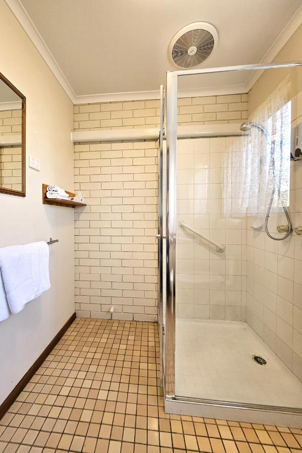 Alfred Motor Inn Ballarat Exteriör bild