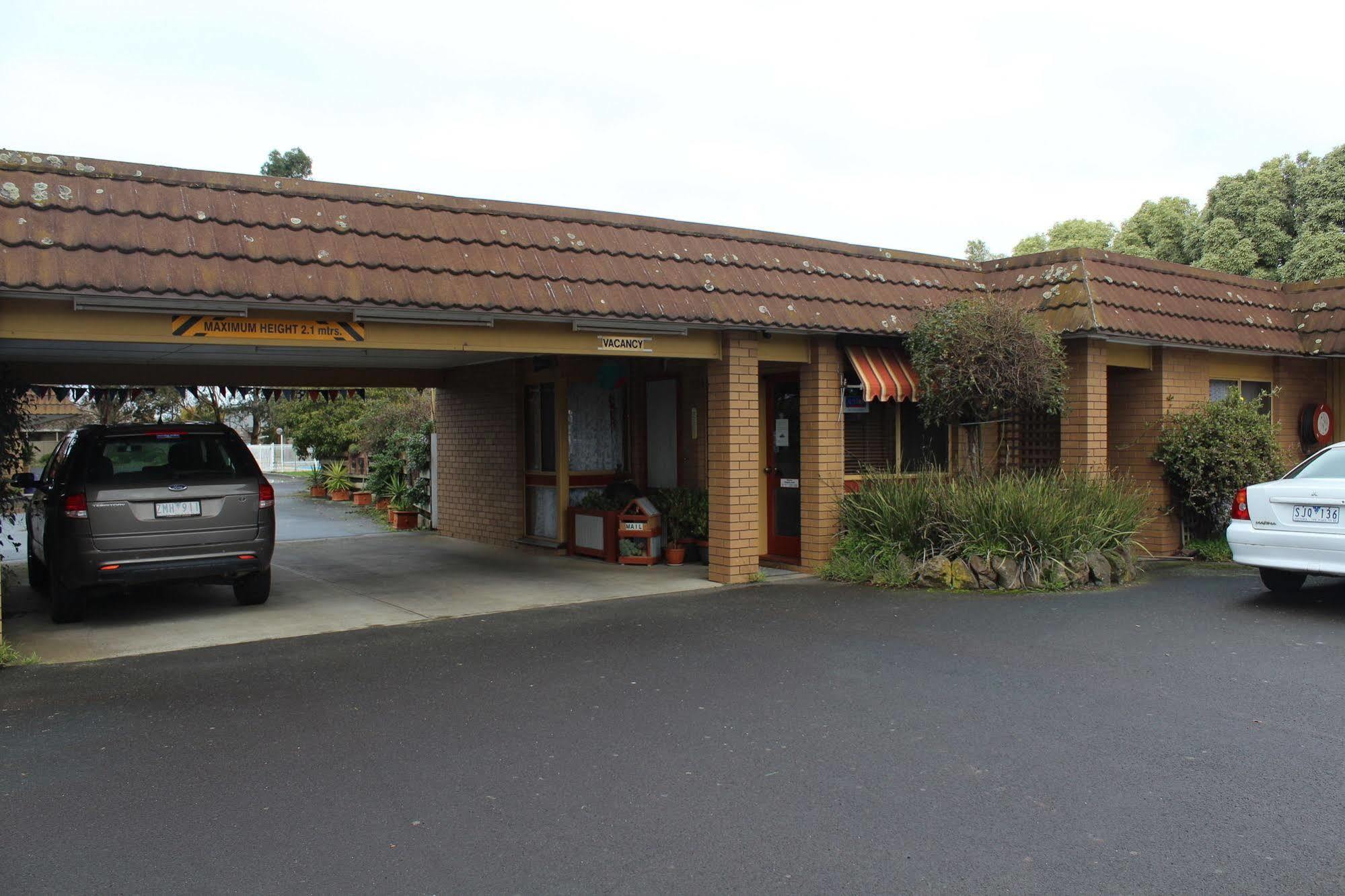 Alfred Motor Inn Ballarat Exteriör bild